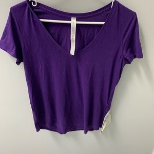 Lululemon tshirt